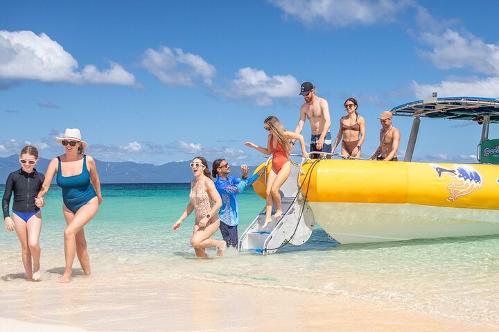 ocean-safari-great-barrier-reef-turtle-tripper-adv-4