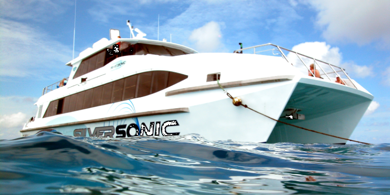 silversonic-outer-barrier-reef-ex-port-douglas-4