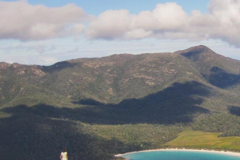 wineglass-bay-cruises-sky-lounge-includes-morni-1