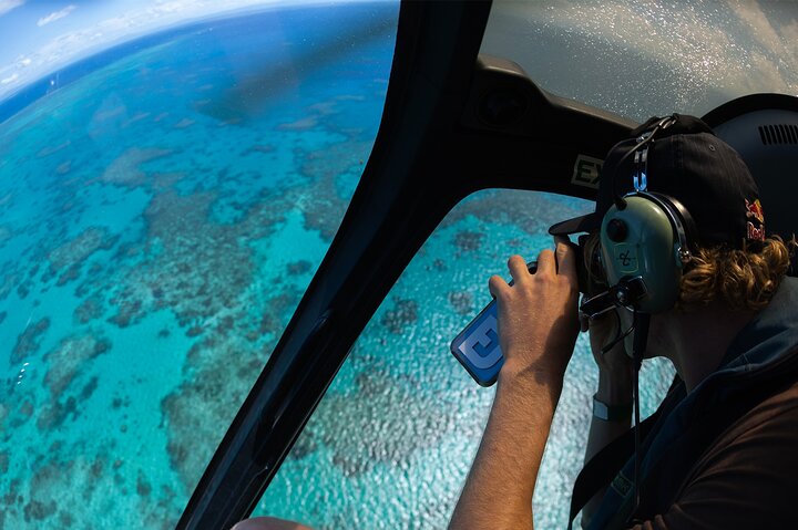 fly-to-outer-reef-cruise-return-half-day-4