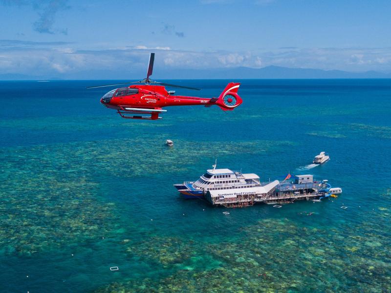 cruise-to-outer-reef-fly-return-full-day-4