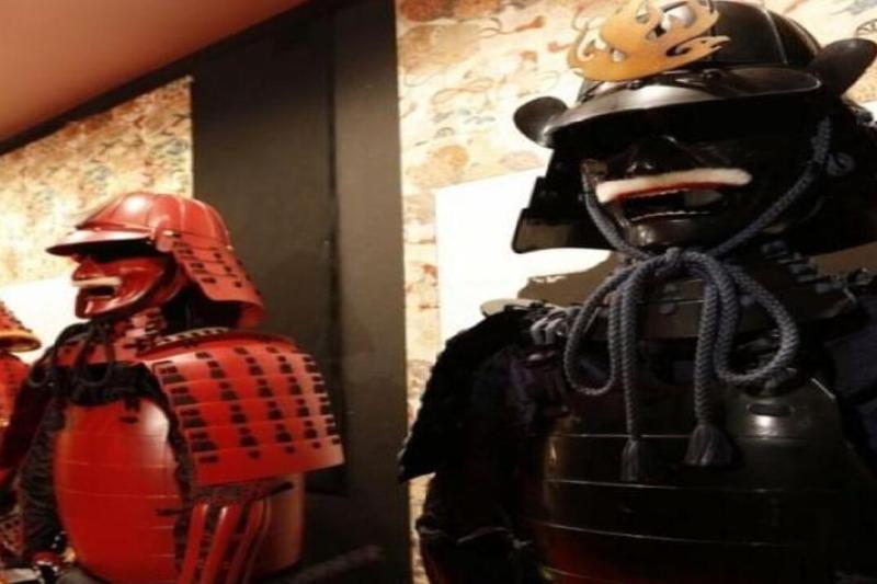 samurai-armor-photo-shoot-in-shibuya-small-group-1
