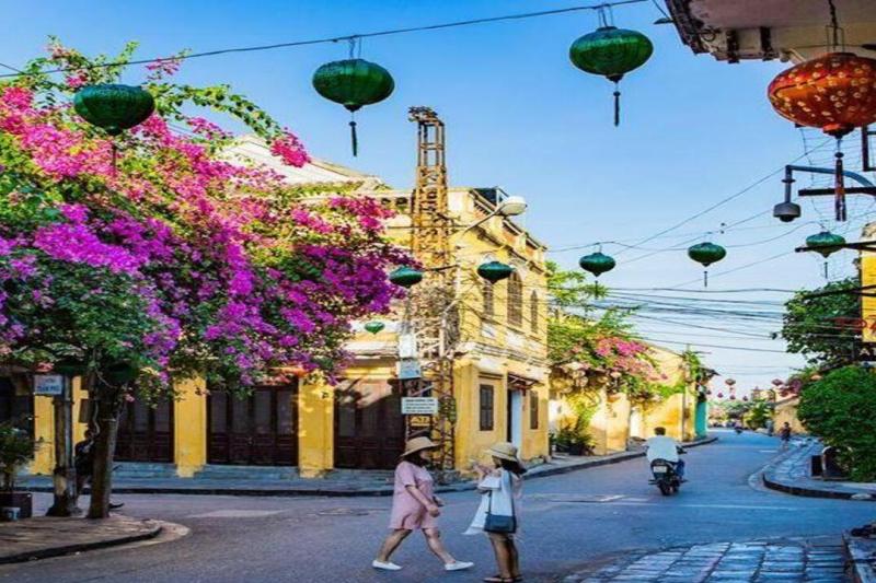 half-day-hoi-an-walking-tour-lantern-making-clas-3