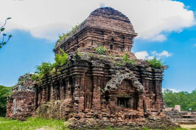 full-day-discover-my-son-ba-na-hills-private-1