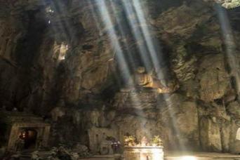 Full Day Discover Marble Mountains & Hoi An Ancien