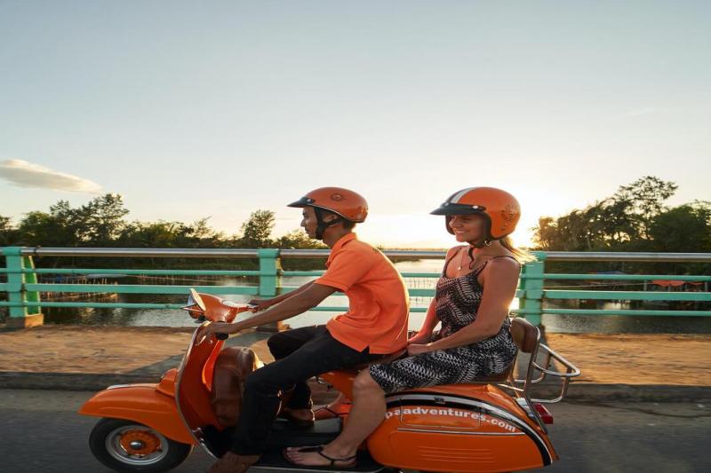 hoi-an-rural-villages-by-vespa-small-group-tour-1