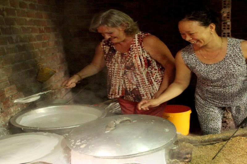 hoi-an-rural-villages-by-vespa-small-group-tour-3