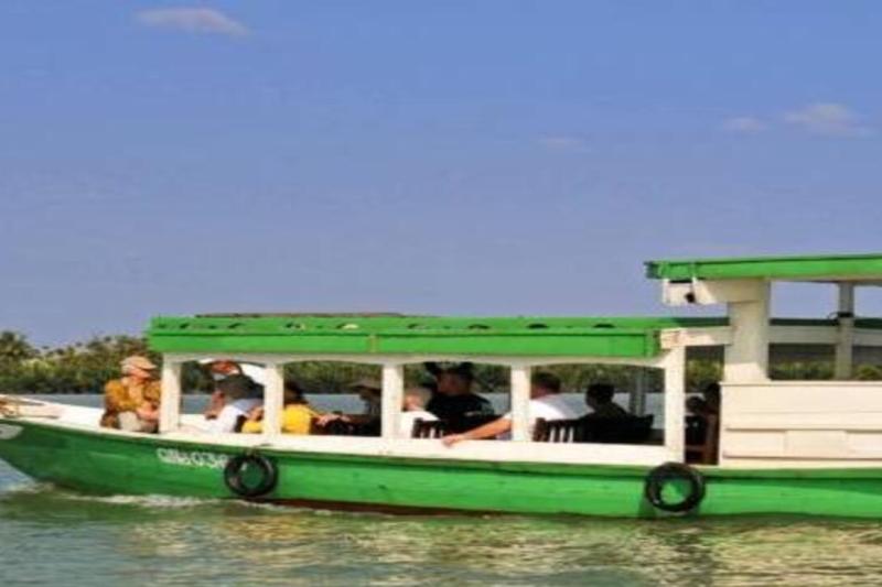 half-day-discover-my-son-holy-land-car-boat-3