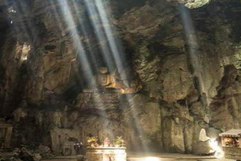 full-day-discover-marble-mountains-ba-na-hills-2