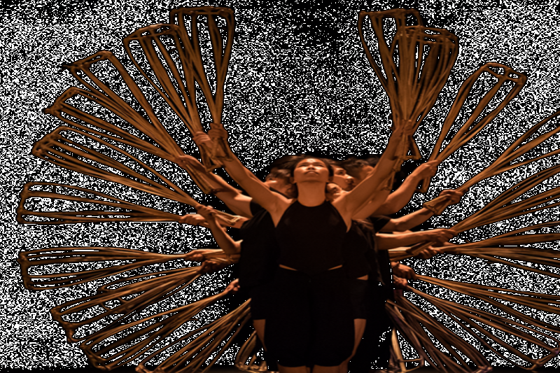 evening-show-at-hoi-an-lune-center-a-o-teh-dar-3