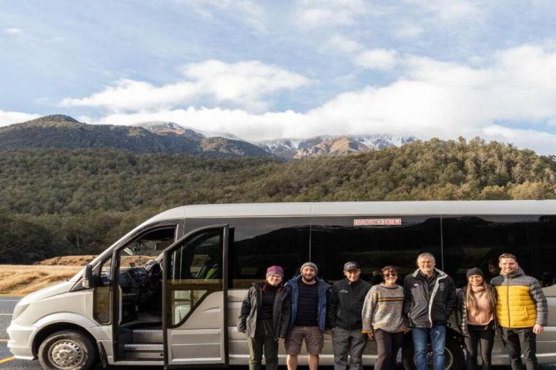 milford-sound-730am-scenic-cruise-flight-2
