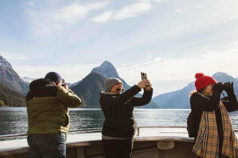 milford-sound-730am-scenic-cruise-flight-3