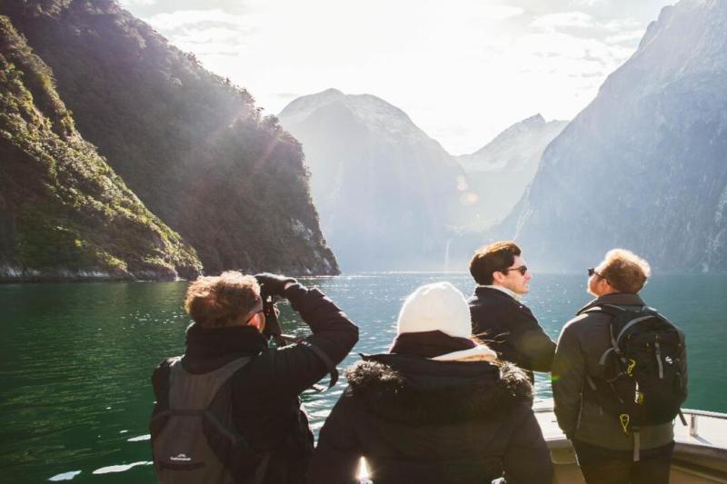 milford-sound-730am-scenic-cruise-flight-4