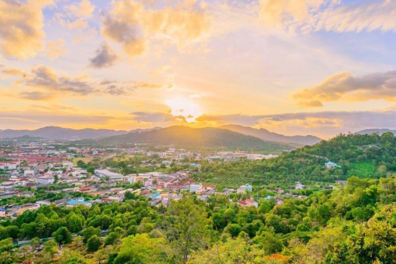 phuket-street-food-tour-small-group-tour-3