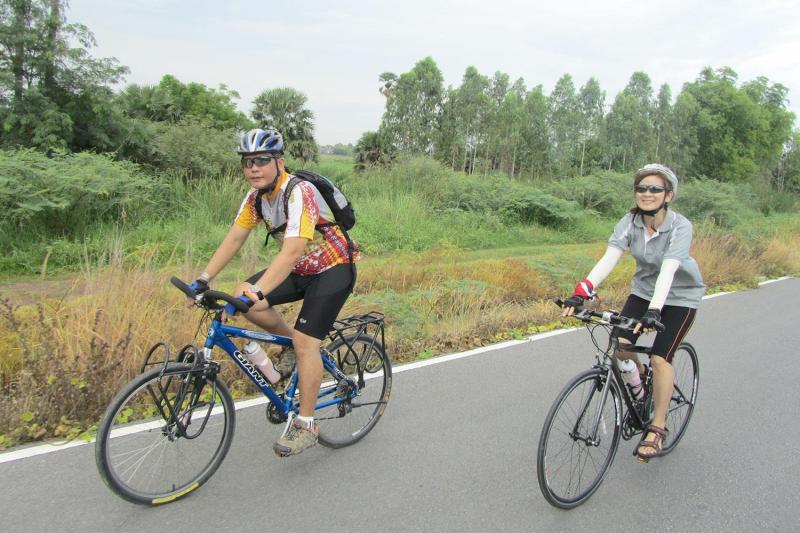 ayutthaya-by-rail-road-river-abt12-6