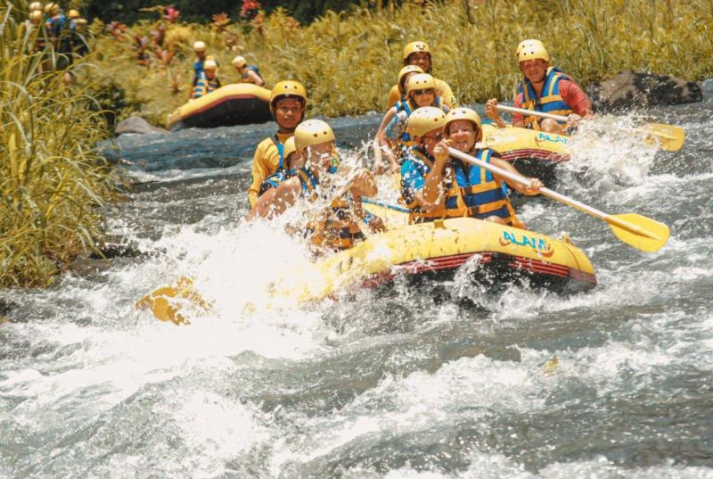 white-water-rafting-ubud-center-2