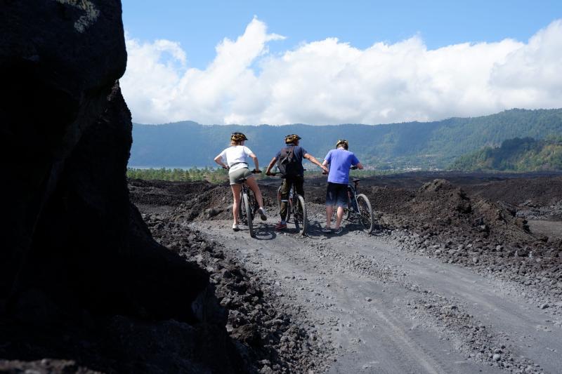 mount-batur-black-lava-cycling-adventure-4