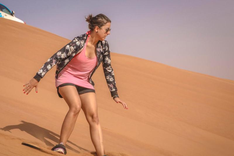 dubai-morning-desert-safari-sandboarding-camels-3