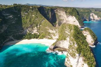 Snorkeling Experience with Manta Rays at Nusa Peni