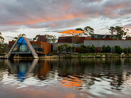 mona-boat-cruise-and-hobart-city-morning-tour-1