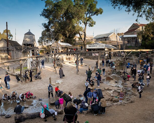 sovereign-hill-eureka-and-melbourne-skydeck-bus-to-3