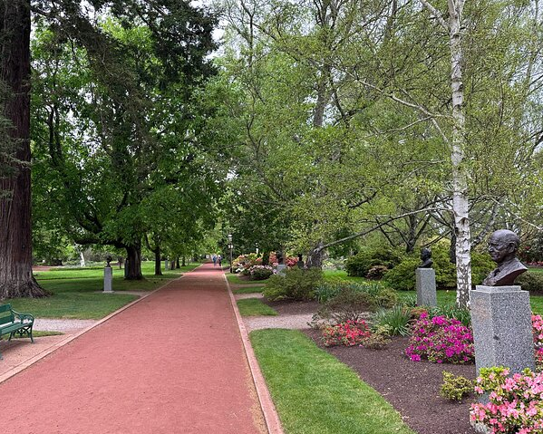 sovereign-hill-eureka-and-melbourne-skydeck-bus-to-6