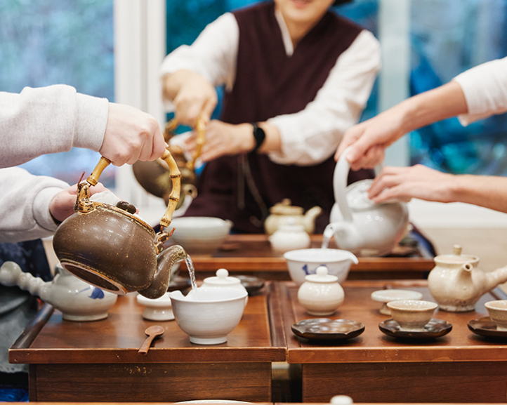 the-seoul-standoutstea-ceremonyhanbok-experience-1