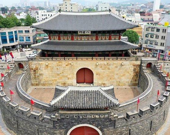 a-ticket-to-the-past-korean-folk-village-and-suwo-3