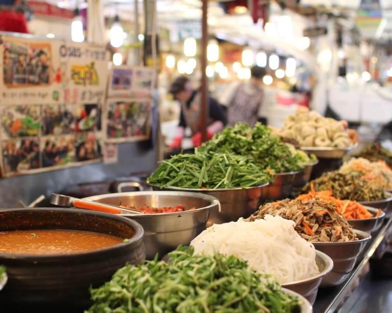 seoul-night-discovery-tour-small-group-tour-s2-1