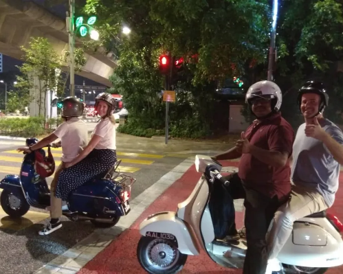 cooler-lumpur-by-night-vespa-tour-2
