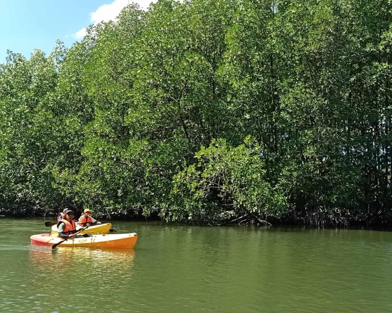 kubang-badak-river-kayaking-adventure-3