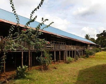 Mongkos Bidayuh Longhouse (SIC)