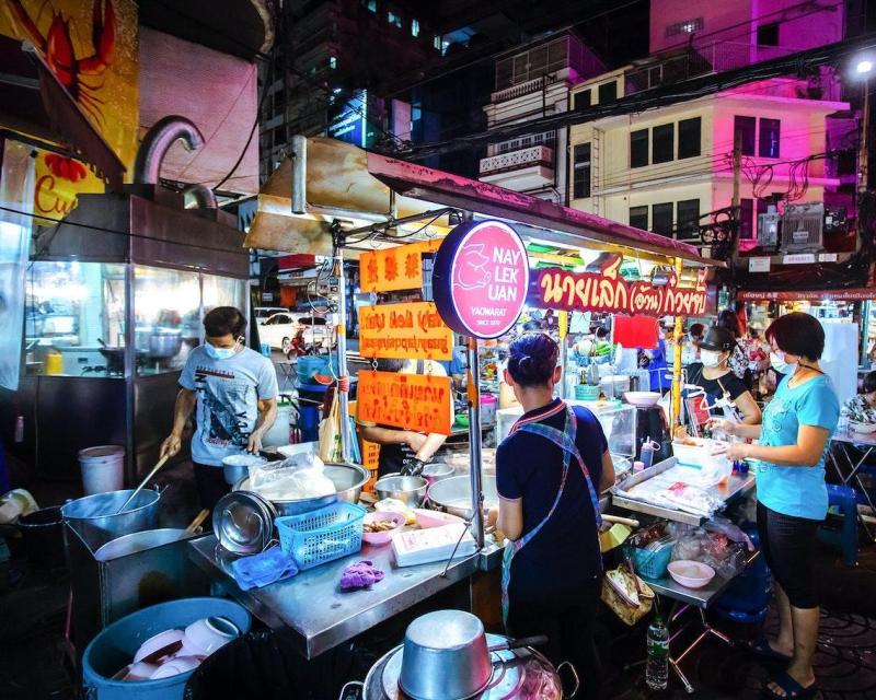 michelin-guide-street-food-tour-by-tuk-tuk-small-2