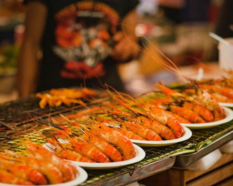 michelin-guide-street-food-tour-by-tuk-tuk-small-3