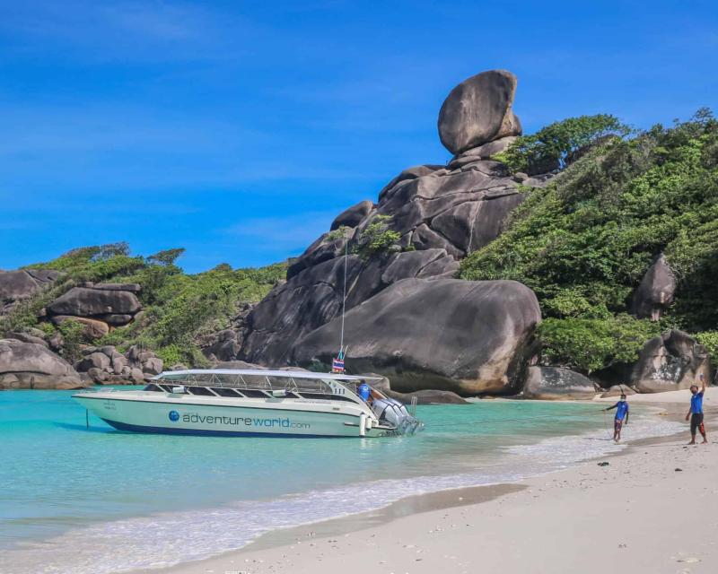 similan-islands-the-early-bird-with-spanish-speaki-1