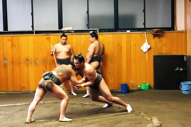 watch-morning-practice-at-a-sumo-stable-1