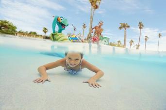 Caribe Aquatic Park Day Trip from Barcelona