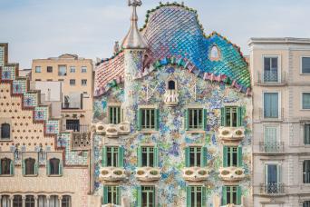 Casa Batlló Tour with Optional White Rabbit Museum