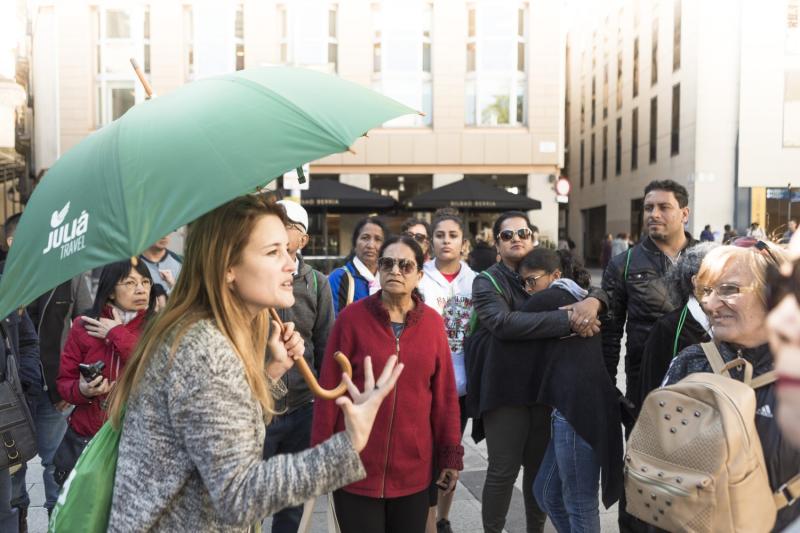 private-tour-to-picasso-museum-and-born-neighborho-5