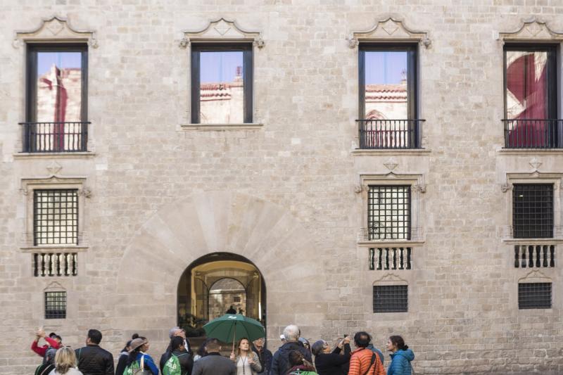 private-tour-to-picasso-museum-and-born-neighborho-8