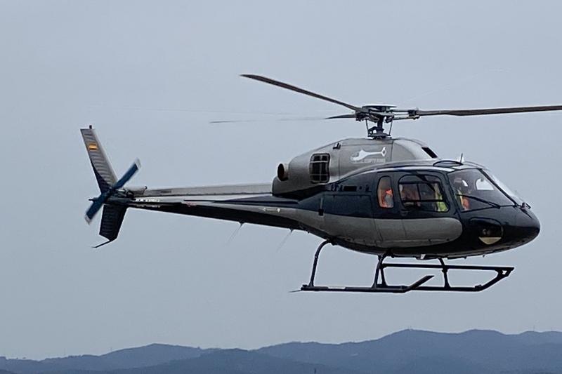 private-tour-montserrat-private-panoramic-helicop-8