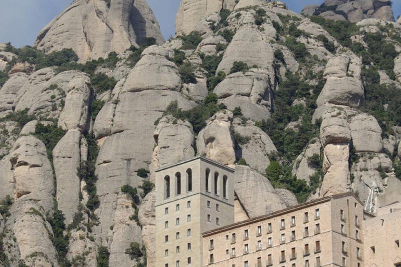 private-tour-montserrat-private-panoramic-helicop-9