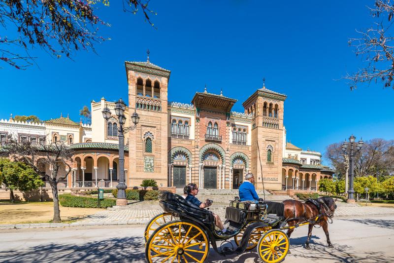 horse-drawn-carriage-ride-in-seville-3