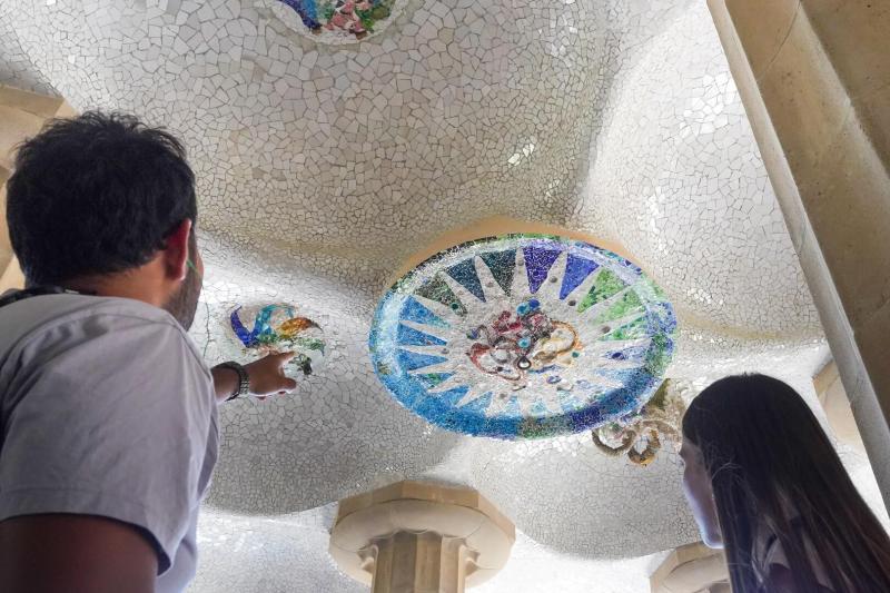 park-guell-guided-tour-with-entrance-to-gaudi-expe-9