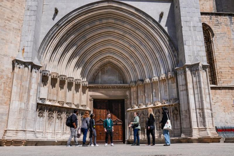 from-barcelona-girona-game-of-thrones-tour-5