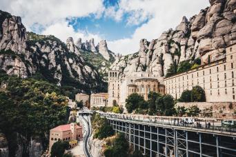 Montserrat Morning Tour with cogwheel train