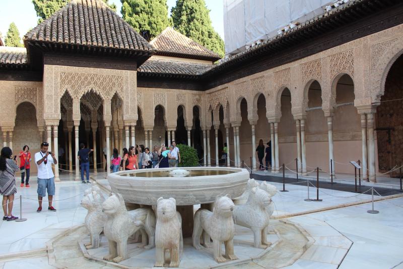 granada-full-day-tour-with-alhambra-from-costa-del-3
