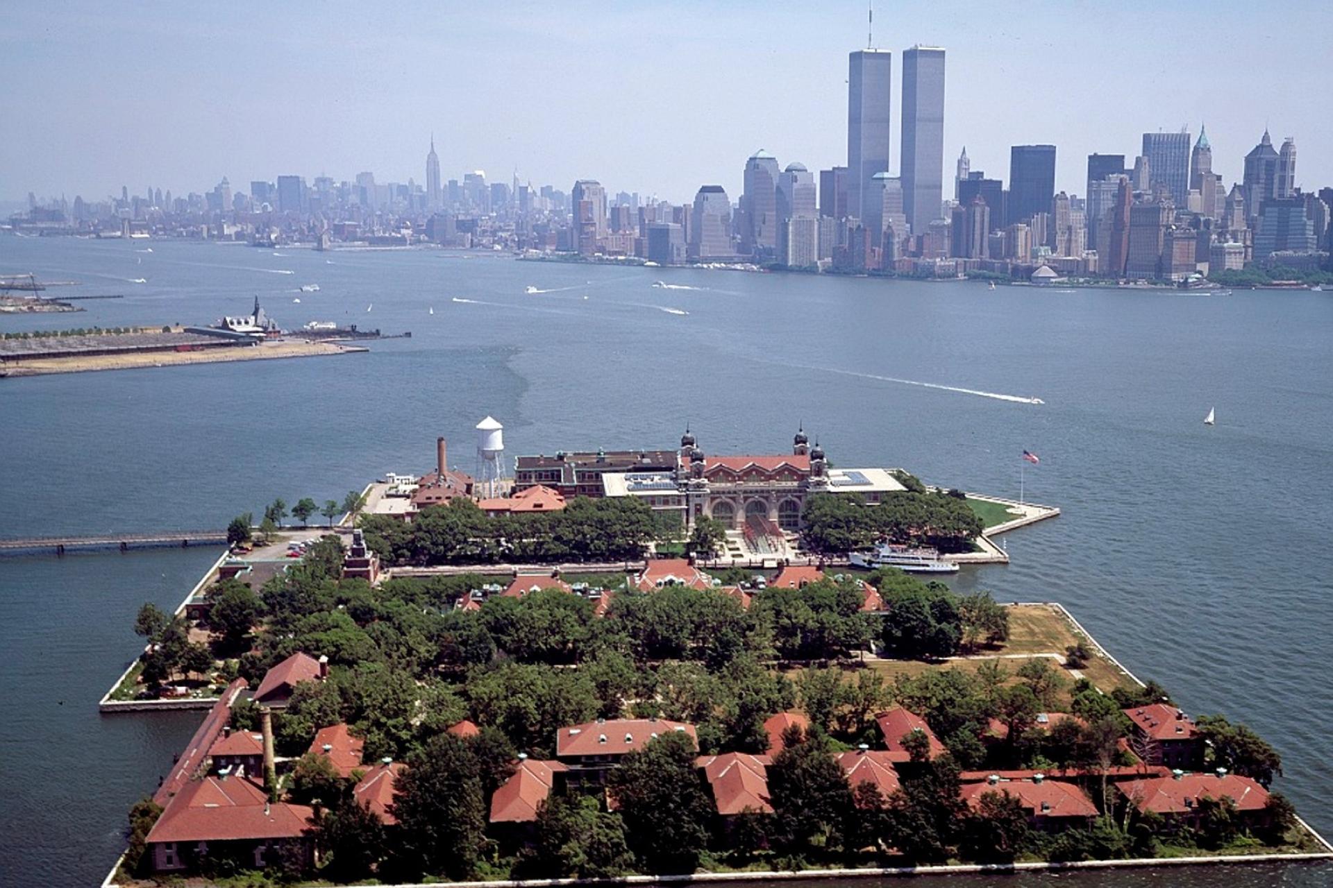 Statue of Liberty and Ellis Island Day Tour