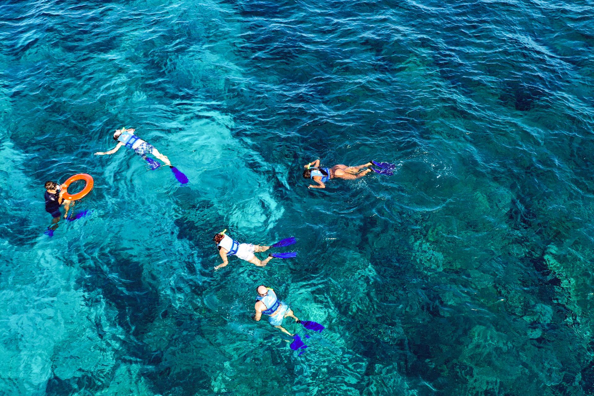 Cancun Catamaran Day Tour to Isla Mujeres Without Transportation