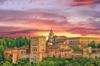 Visite guidée de l'Alhambra le matin (entrée à 12h00)